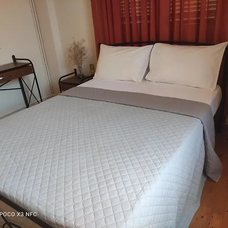 Apartment Manousos *